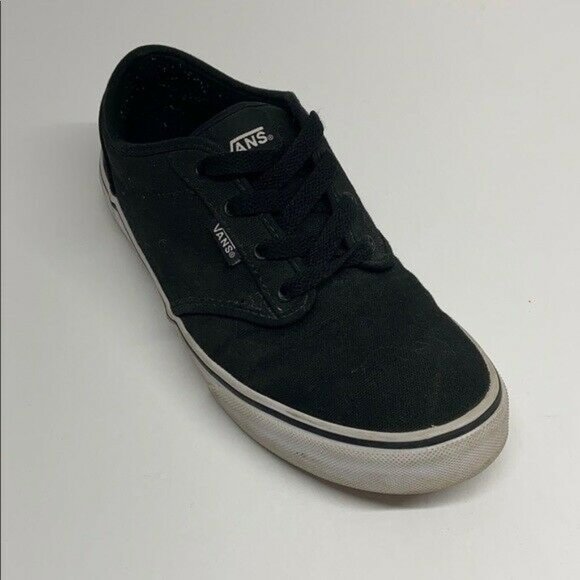 Vans Solid Black Low Canvas Classic Skate Shoes Woman's Size 6.5 - Picture 1 of 6